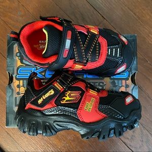 Sketchers Hot Lights: Fire Stoppers